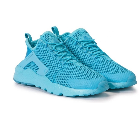 Nike Shoes - NIKE Women Air Huarache Run Ultra BR